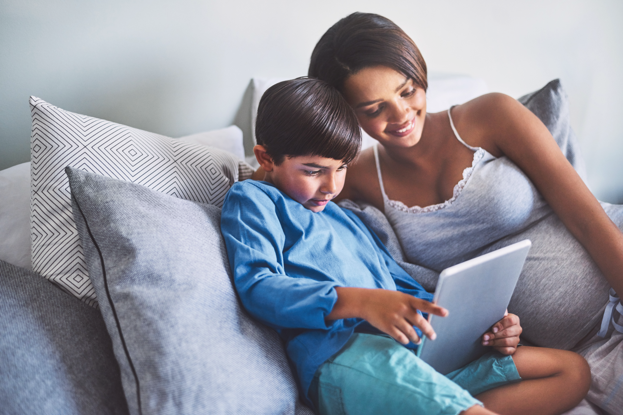 Managing Screen Time for Kids: Expert Tips for a Healthy Tech Balance
